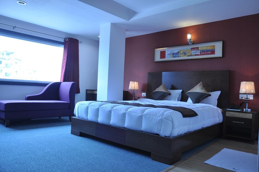 Silk Route Hotel Guwahati Room photo
